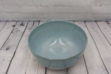 Load image into Gallery viewer, Speckled Serving Bowl - large
